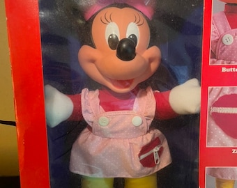 Vintage 1989 Mattel Disney Learn to dress Minnie