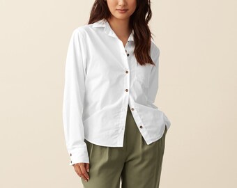 Oversized Shirt - 100% Organic Cotton - White. Classic women's shirt, natural coconut buttons, sustainable poplin, ethically made fashion