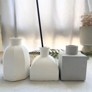 Simple Vase Silicone Mold: Plaster, Resin, Concrete