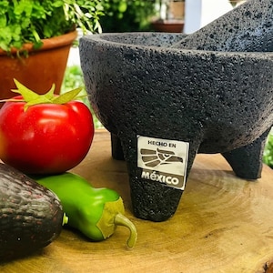 Authentic Molcajete 100% volcanic rock. Lava rock Mortar and Pestle Salsa Bowl. Guacamole. Herb grinding tool. Made in Mexico.