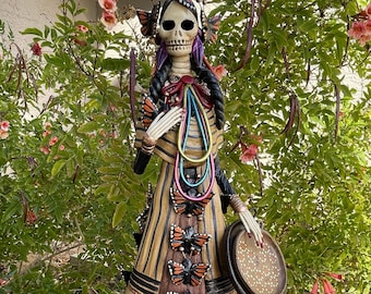 XL Catrina Isabella Dressed in Traditional Indigenous Attire/ Native Mexican/ Dia de los Muertos  / Day of the Dead, Delicate Clay Catrina
