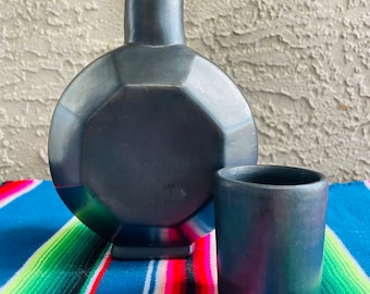 Barro Negro  Decanter and Shot Glass for one  16 oz.  Mezcal / Tequila Flask Made in Mexico. Black Clay. From Oaxaca Mexico