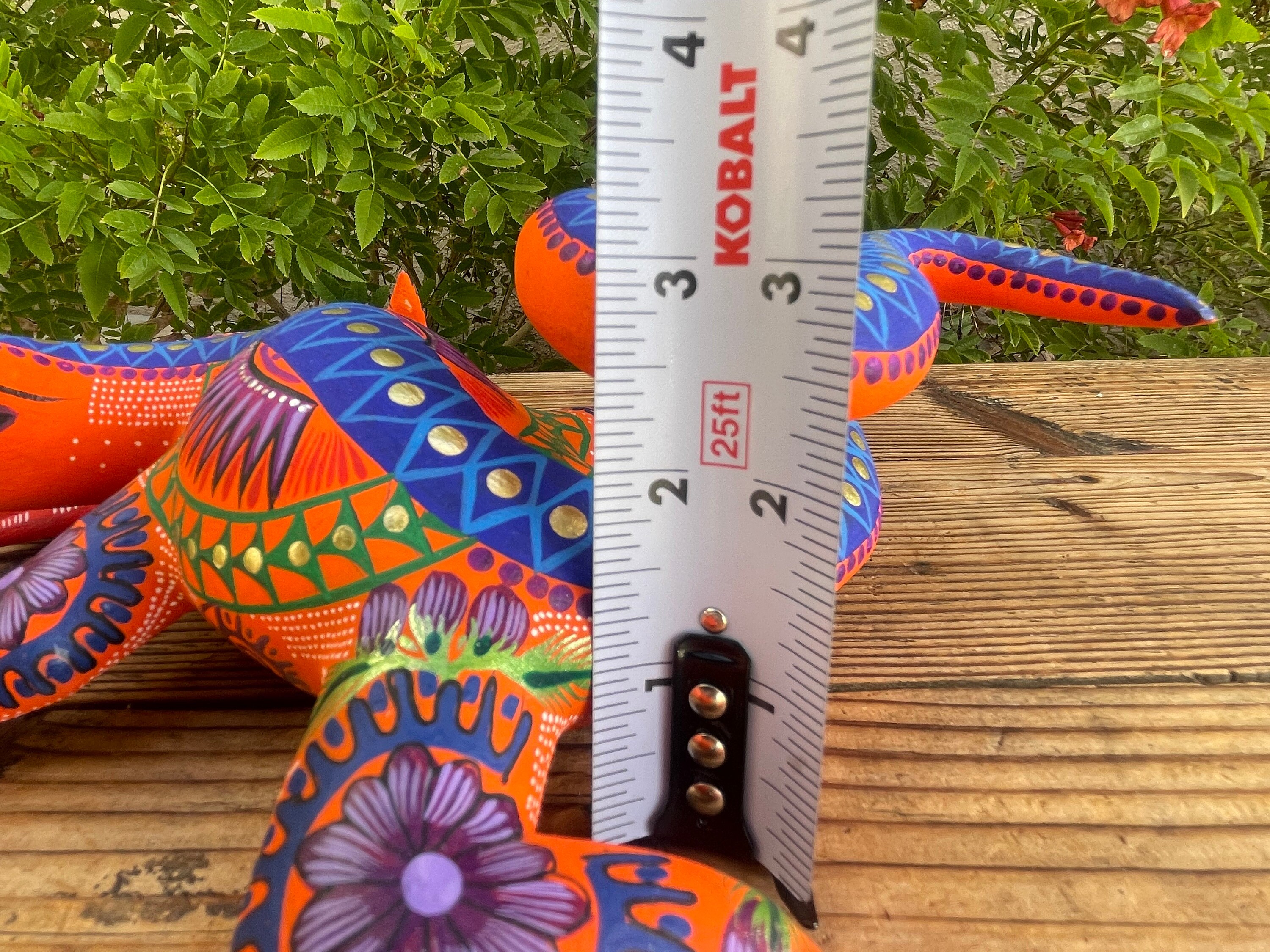Alebrije Iguana Large – Hand Carved Oaxaca Wood Folk Art Sculpture