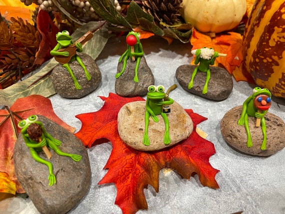 Frog on a Rock.  Hand crafted Clay Frogs.  Miniature Frog Figurine.  Rock Garden. Garden art. Yard Decor.  Fun gift.