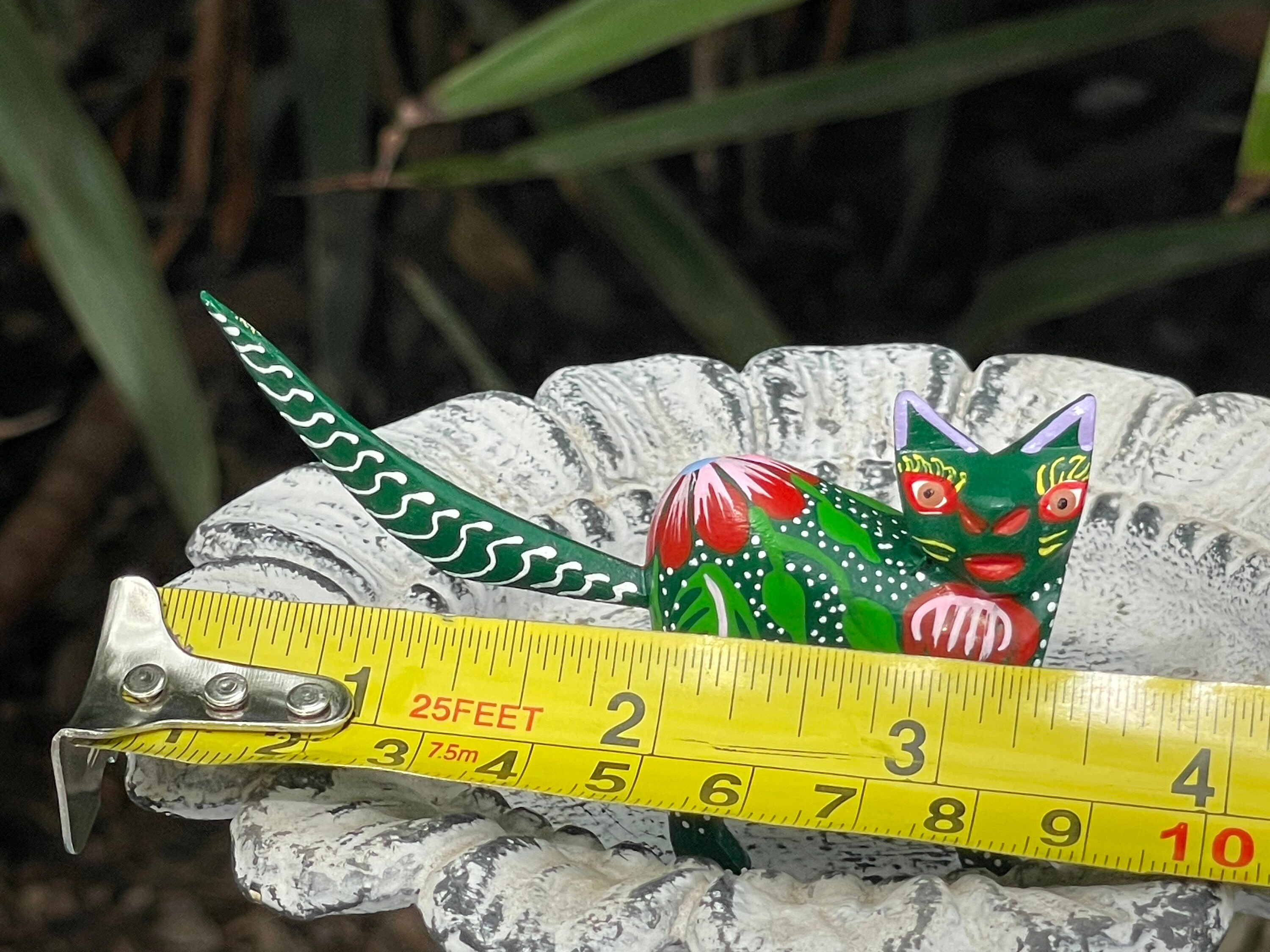 Alebrije Small Scared Cat, Scaredy Cat, Arched Back, Mexican Folk