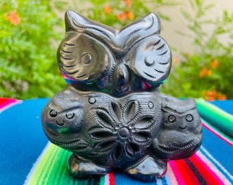 Mother Owl with Her Two Babies. Barro Negro Owl Figurine.  Made in Mexico. Black Clay. Búho Negro