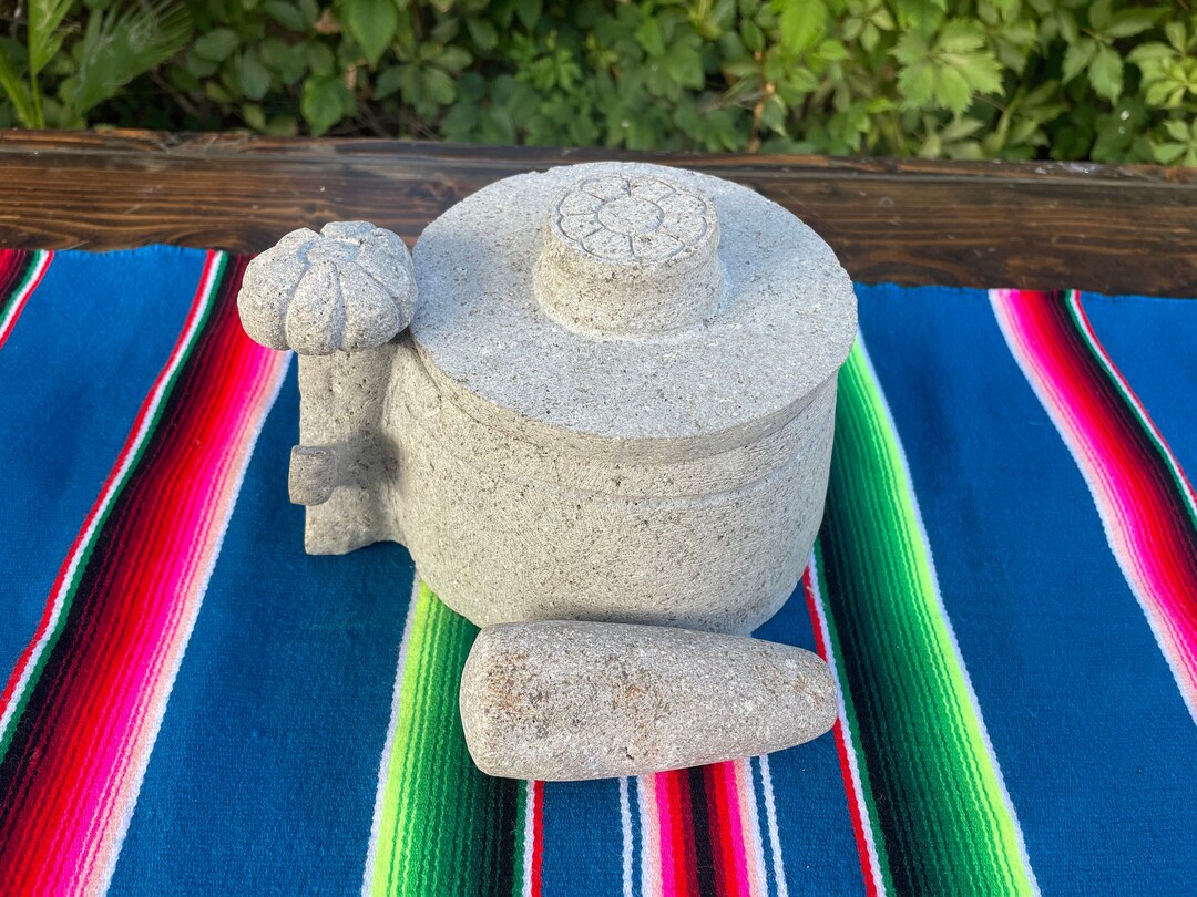 Hand Carved Mortar and Pestle. Molcajete / Guacamole Bowl/ Salsa Bowl