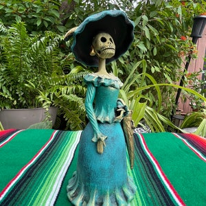 Elegant Clay Catrina Holding Umbrella / Dia de los Muertos Catrina  / Day of the Dead Catrina/ Delicate Clay