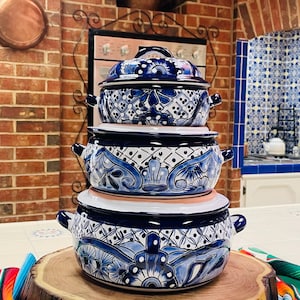 Large Mexican Talavera Cazuela,  Large baker, Authentic Talavera bean pot, Handmade. High quality Ulises pottery Lead free