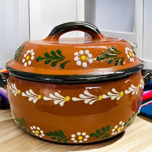 3.75qt Large Mexican Talavera Cazuela,  Large  baker, Authentic Talavera bean pot,  Handmade Mexican pottery. High quality  Lead free