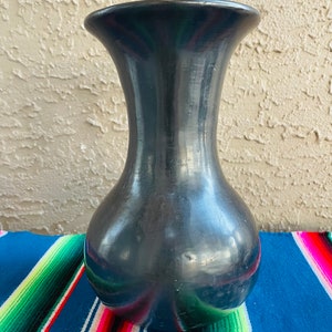 Beautiful  Barro Negro Vase.  Made in Mexico. Black Clay. Oaxaca Handmade