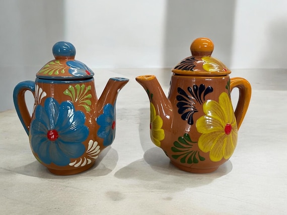 Beautiful Mexican handmade Talavera kettle with lid/ Sugar bowl/ sugar crock/ tea kettle / hand painted terra-cotta/ coffee kettle Lead free