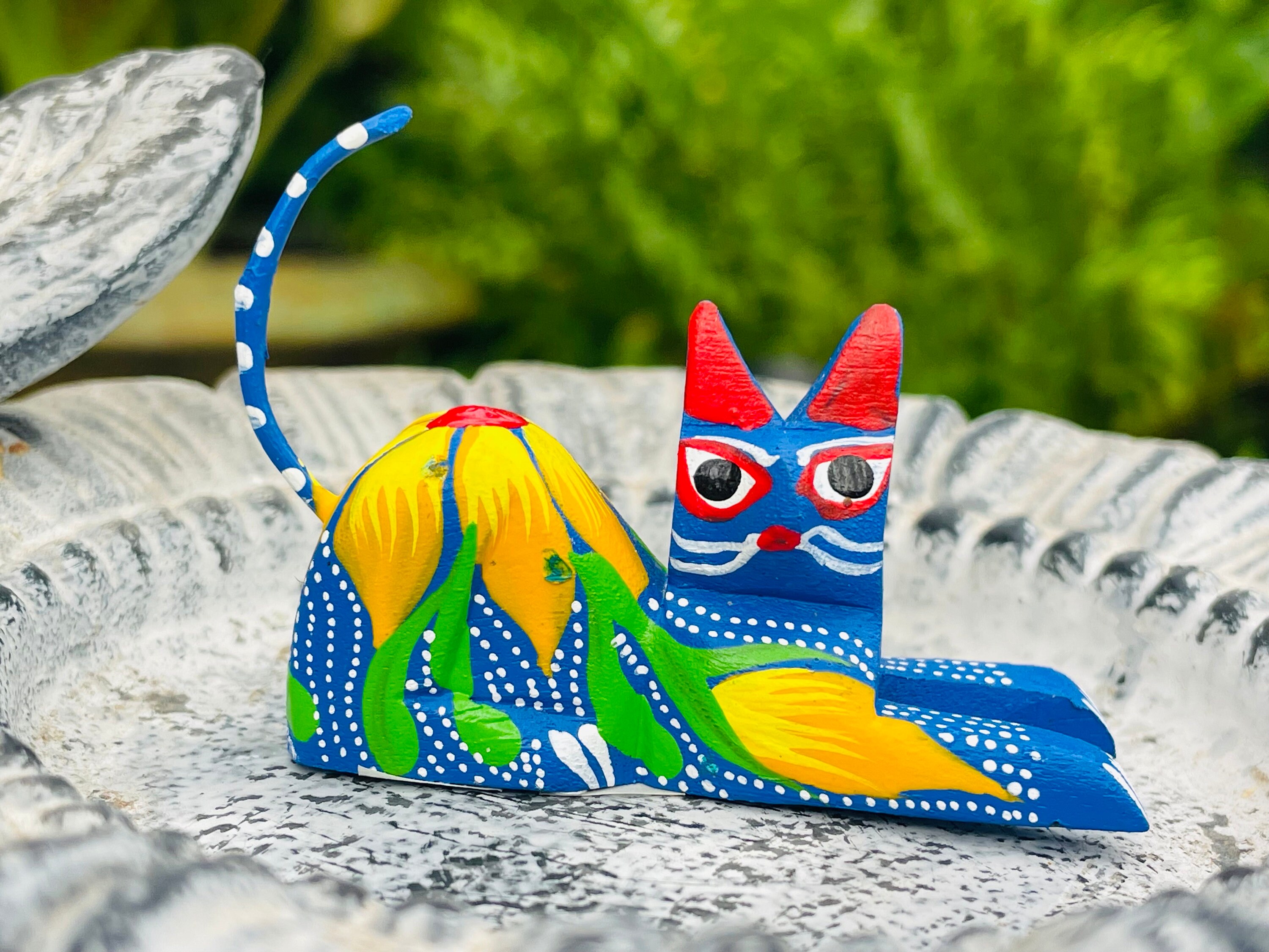 Alebrije Small Delicate Cat Oaxaca Mexico Folk Art, Original Wood