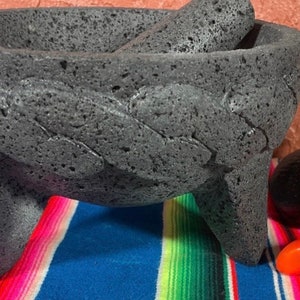 Housewarming  gift/ 9 in Stone mortar and pestle. Molcajete volcanic rock. Hand carved Rope design. Guacamole bowl.  Josmar original.