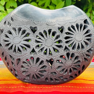 Beautiful Barro Negro Purse Shaped Vase.  Made in Mexico. Black Clay / Oaxaca Clay