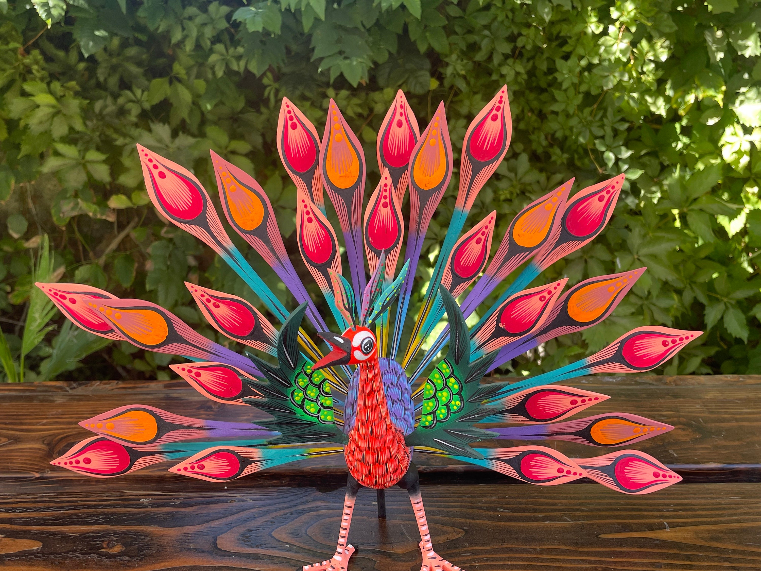 手彫り　木彫彩色　ひょっとこ　髭あり Alebrije Peacock Extra Large – Hand Carved Oaxaca Wood Folk Art