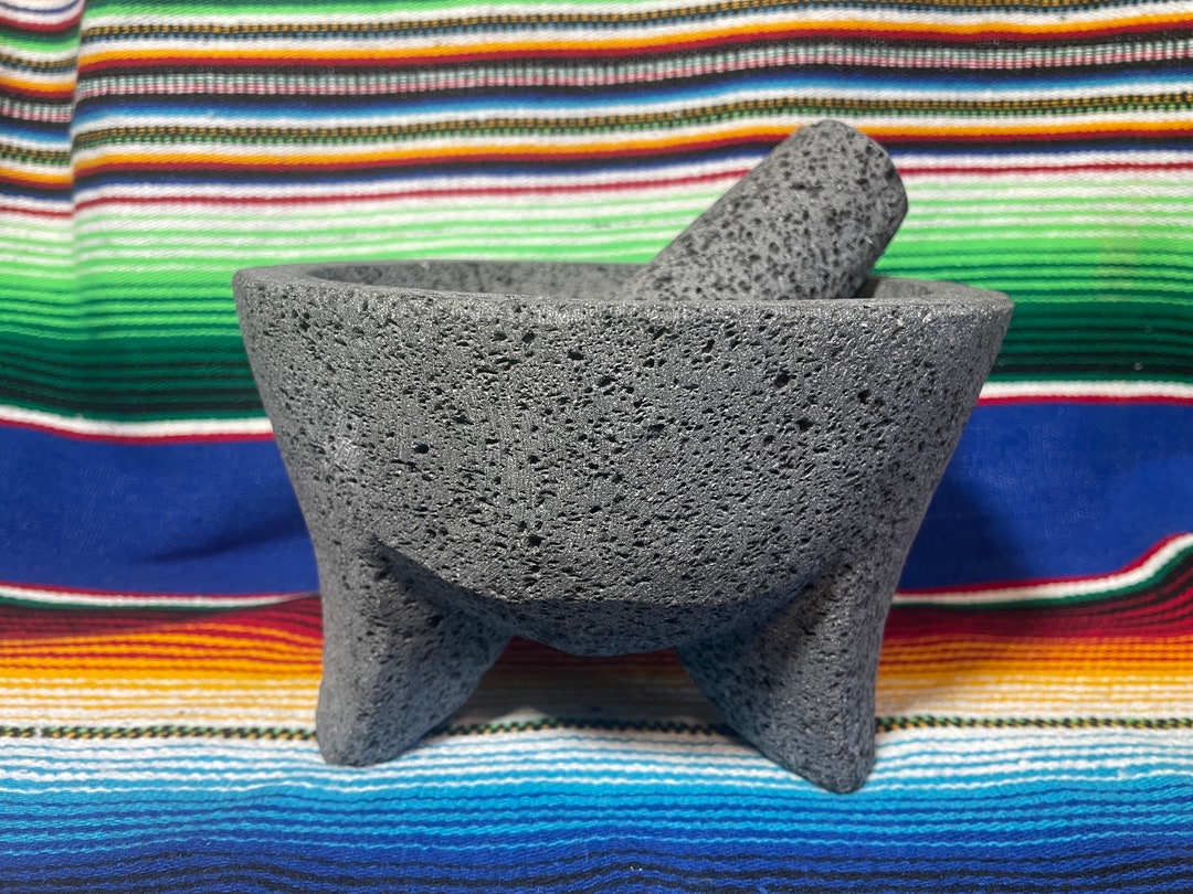 Made in Mexico Molcajete 100 Volcanic Rock. Mortar and Pestle Salsa