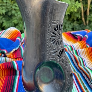 Beautifully Detailed Barro Negro Vase from Oaxaca Mexico.  Made in Mexico. Black Clay