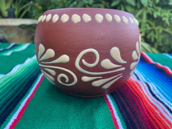 Beautiful Talavera Planter Embroidery Design . Brown and White Talavera  Flower Pot. Handmade Mexican Pottery. Cielito Lindo Inspired - Etsy
