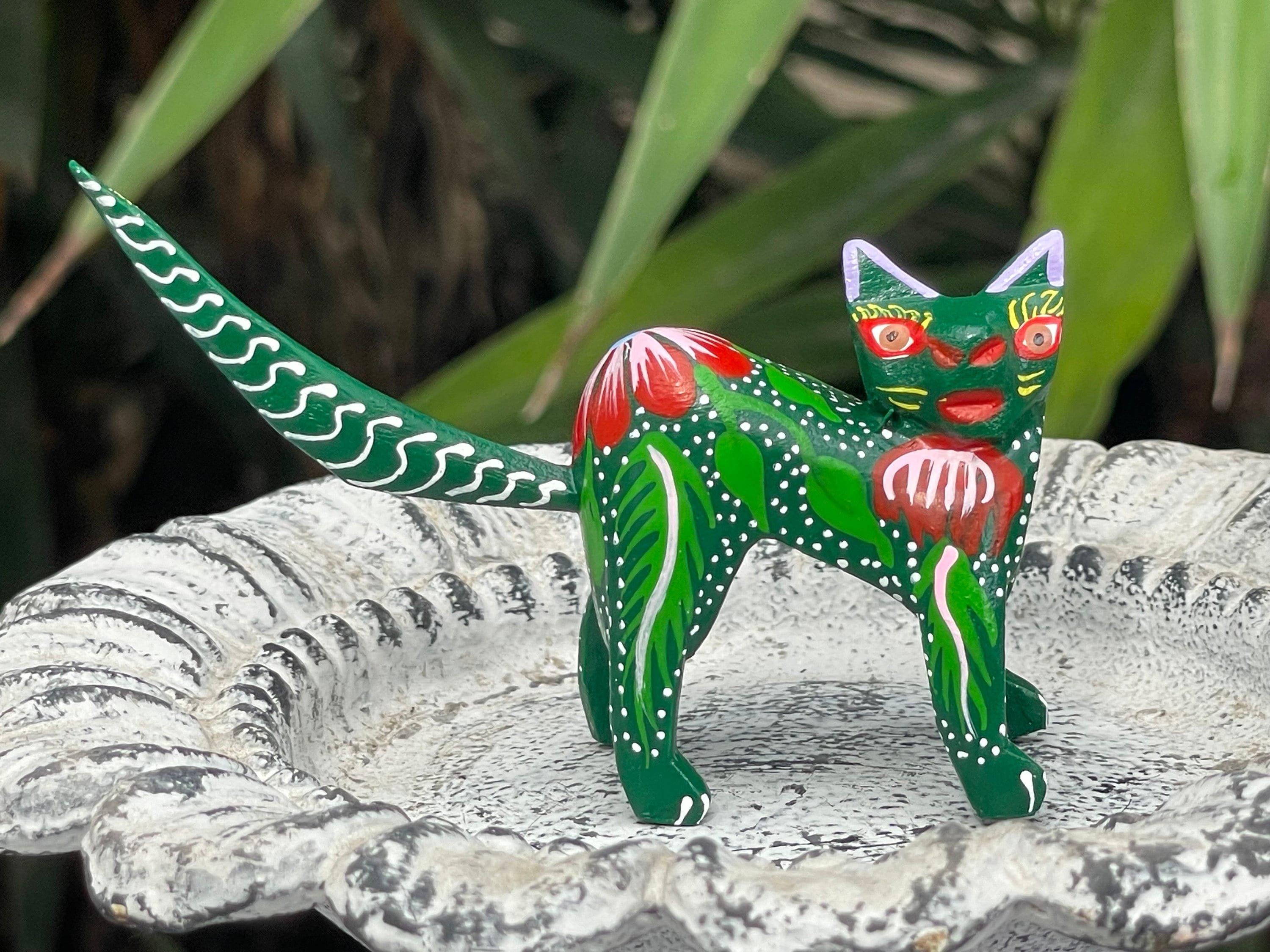 メキシコ　アレブリヘ　ネコ　キャットポーズ　グリーン Alebrije Small Scared Cat, Scaredy Cat, Arched Back, Mexican Folk
