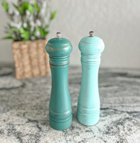 Tall Light and Dark Mint Green Salt and Pepper Grinder Set, 8 in Pair of Spice  Mills Painted and Distressed, Vintage Kitchen, Upcycled, Gift 