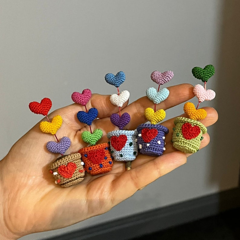 Miniature Crochet Flowers,handmade Amigurumi Valentine's Day Gift