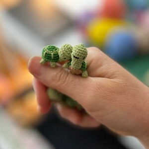 miniature crochet turtle, handmade microcrochet, miniature animals,crochet tiny turtle,miniature doll,miniature toy,handmade crochet toy image 5
