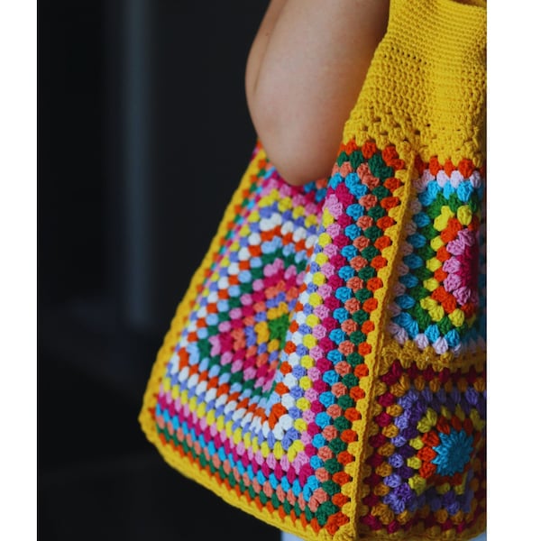 Colorful Crochet Granny Square Shoulder Bag for the Beach or as a Chic Market bag in Retro Style,mother's day gift