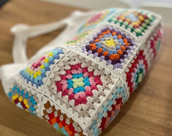 Beige based Colorful Granny Square Boho Market Bag and All day Purse in Vintage style, Granny Square Shoulder Bag  for the Beach ,gift bag