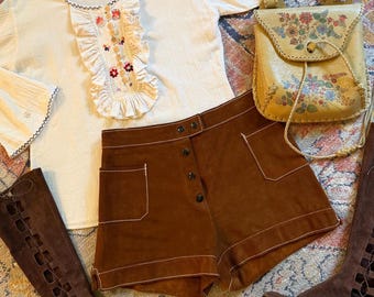 Vintage jaren 70 boho bruine suède shorts maat S - Leren hotpants boho hippie Daisy Jones Penny Lane DREAM