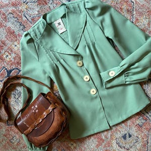 Vintage 1970s Green Blouse Size XS or Small - 70s Retro Top Statement Collar Buttondown Shirt Boho Hippie Prairie Peasant