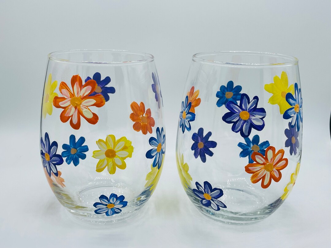 Hand Painted Stemless Daisy Wine Glasses, 16 Oz Set of 2/ Gift for Her