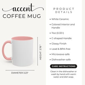Puede incluir: Taza de caf&eacute; de cer&aacute;mica blanca con interior y asa rosas. La taza mide 9,6 cm de alto y 8,2 cm de di&aacute;metro. Cuenta con un asa en forma de C y un acabado brillante. Apta para microondas y lavavajillas.