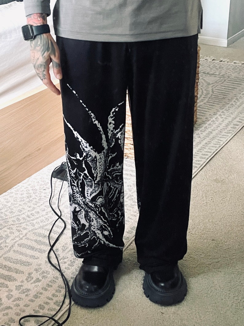 The Maneater Cybersigil/Aggrogoth wide leg sweatpants zdjęcie 5