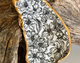 Decoupage abstract black + white floral pattern on a real oyster, beach combed on Florida’s Atlantic coast. Read description below.