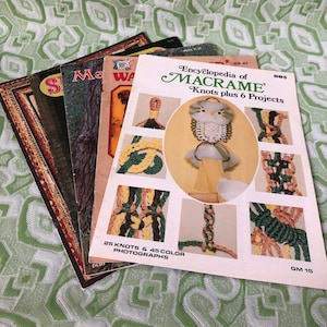 Lot of 5 Vintage Macramé Instruction and Pattern Books 1970s 