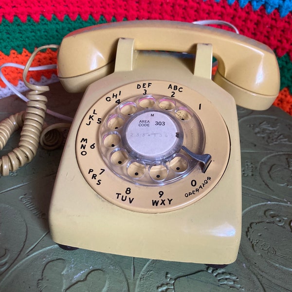 Vintage Yellow Bell System Heavy Western Electric Rotary Dial Desk Telephone | Not Tested