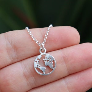 Sterlingzilveren aardeketting vrouwen, minimalistische globetrotter-hanger, statement sieraden, reizigers cadeau, You Are My World valentijnscadeau