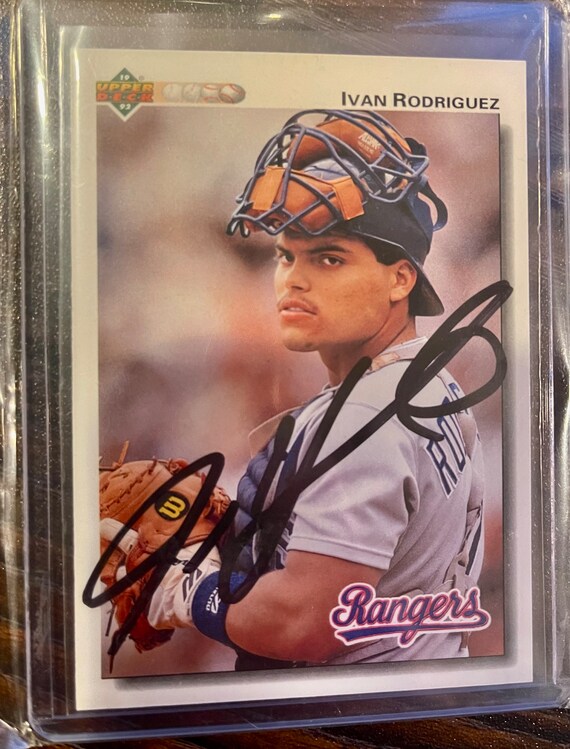 Ivan Rodriguez Signed 1992 Upper Deck Card #12 HOF Rookie Card