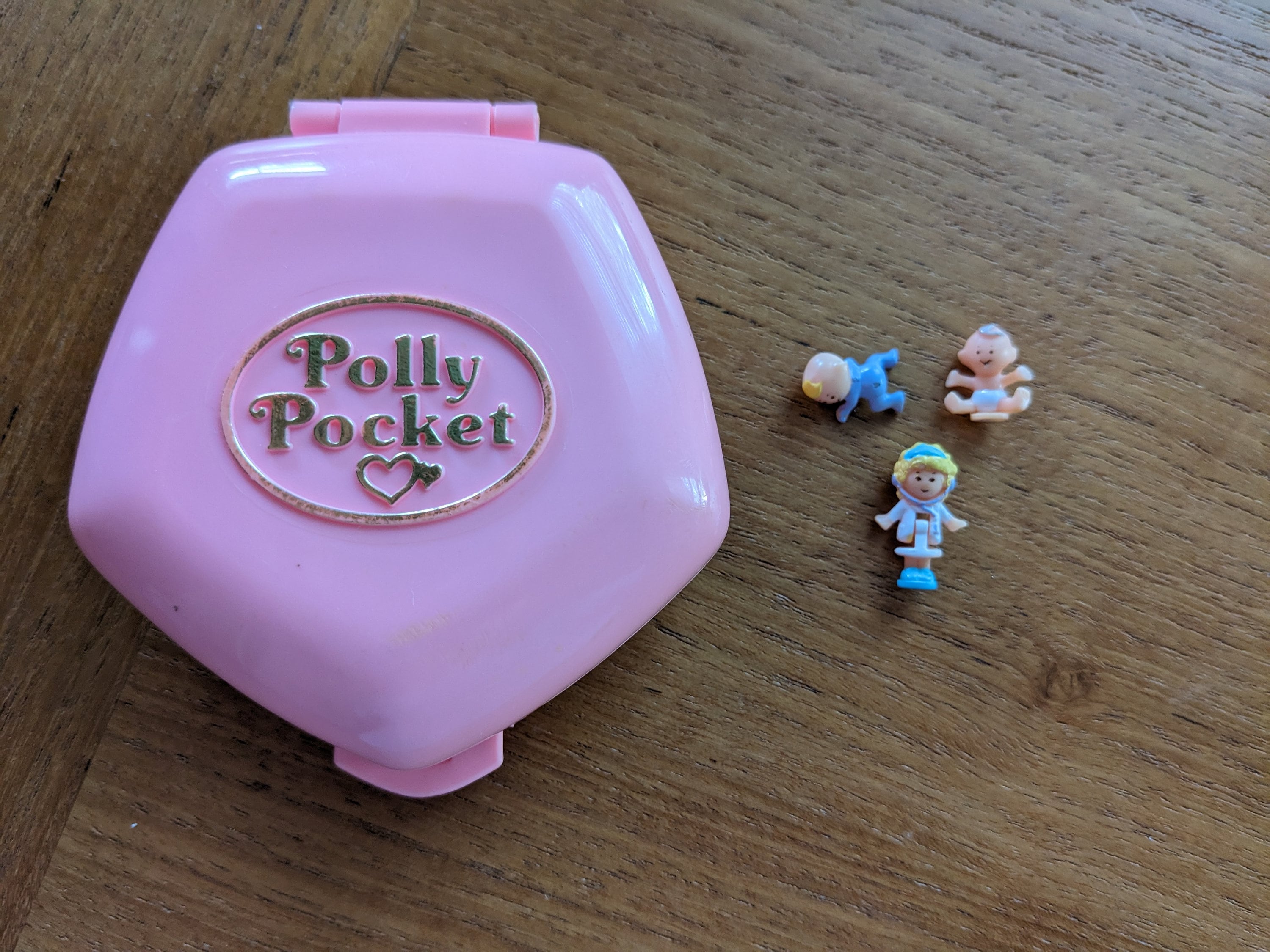 Polly Pocket: Polly's Rockstar Makeover