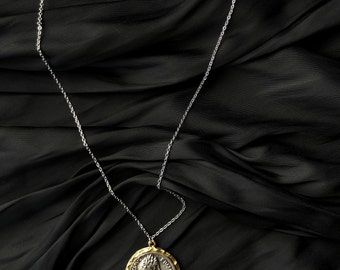 Antiquity necklace, Gold and silver necklace suitable for all ages.