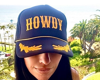 Howdy Retro Trucker Hat