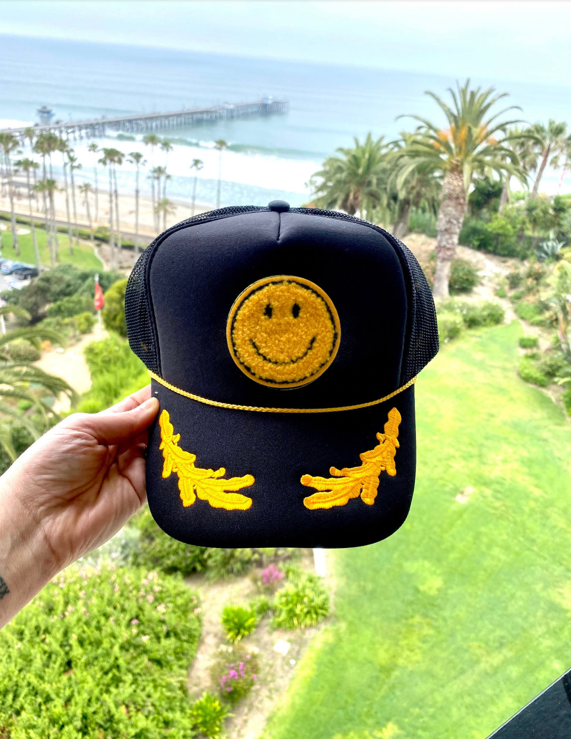 Happy Face Retro Trucker Hat - Etsy display picture 2