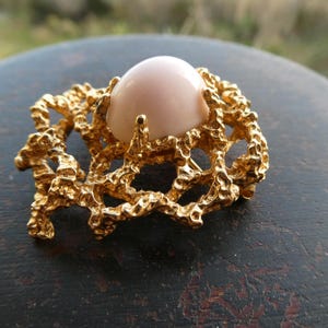 vintage Brutalist Panetta brooch gold tone coral with pink center