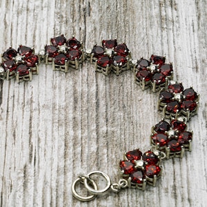 950 Silver Bracelet with Cristal flowers.
