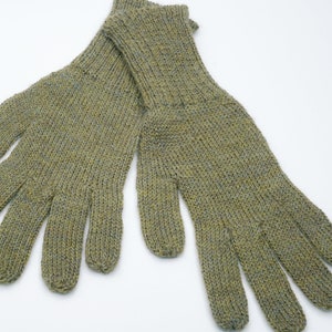 Alpaca Hand Made Gloves Made From Peruvian Alpaca To Keep Your Hands Extra Warm. Size Large.