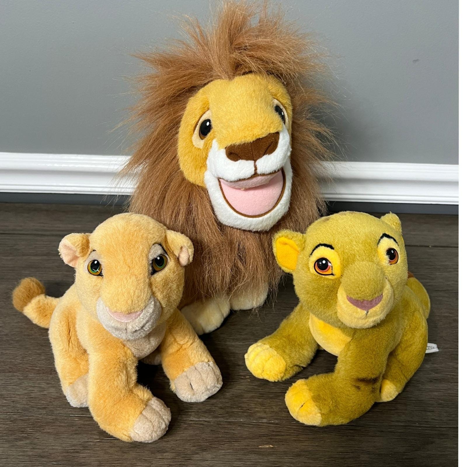 ディズニー ライオンキング ぬいぐるみセット シンバ ムファサ ナラ