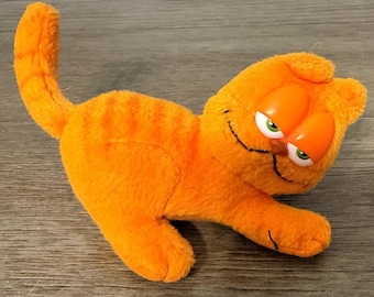 Vintage 2004 Garfield the Movie Wendy's Promo Plush Refrigerator Magnet