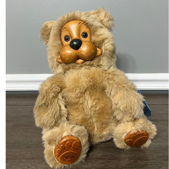 Robert Raikes Kevi Bear Applause 1988 Wooden Face Plush