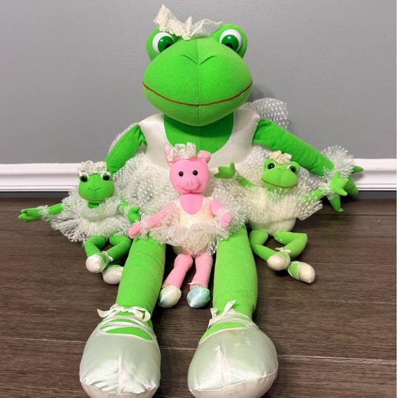 Russ Berrie Vintage Bettina Frog Opal Pig Ballerina Plush Set